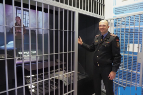 Фотофакт. В «безопасном пространстве» для детей в Минске разместили тюремную камеру