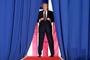 Здоров ли Трамп психически? The Guardian проанализировала необычное поведение президента США в 2025-м