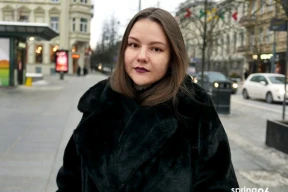 «Женщина с эпилепсией на морозе вымывала лужу тряпкой за вынесенный кусочек хлеба из столовой»